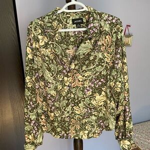 Green patterned button-cuff blouse by Monki, generous size M, worn once